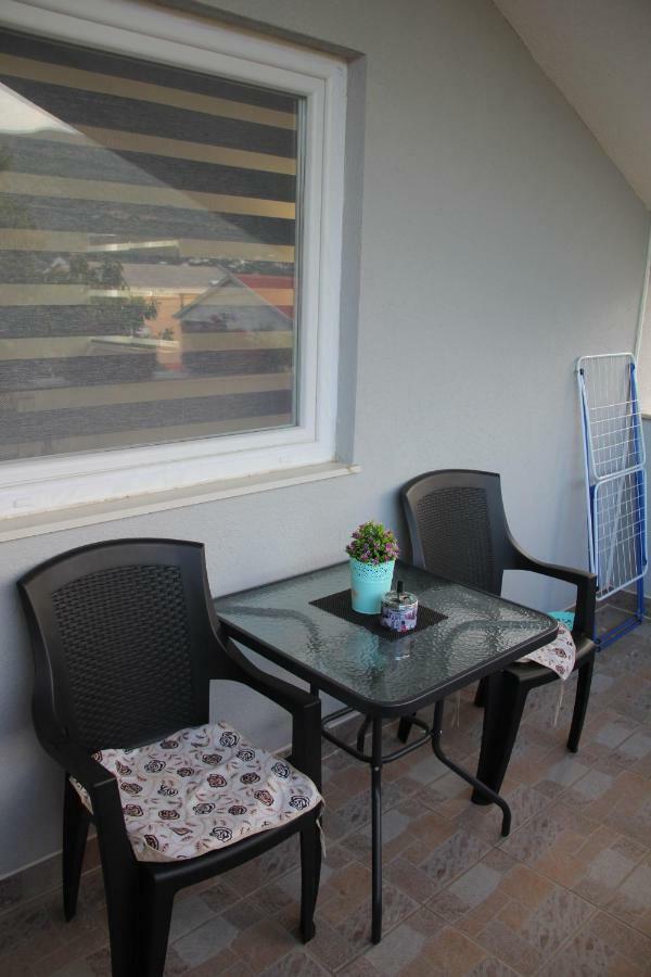 Holiday Home Flora Mostar Exterior photo